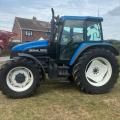 New Holland TS 115
