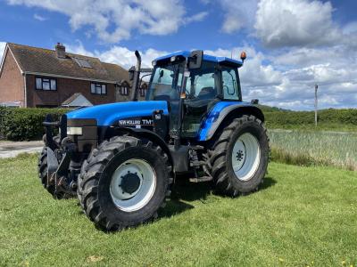 New Holland TM125 RC