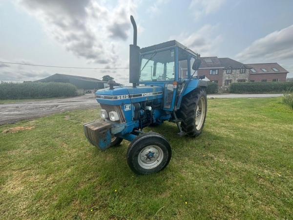 FORD 5610